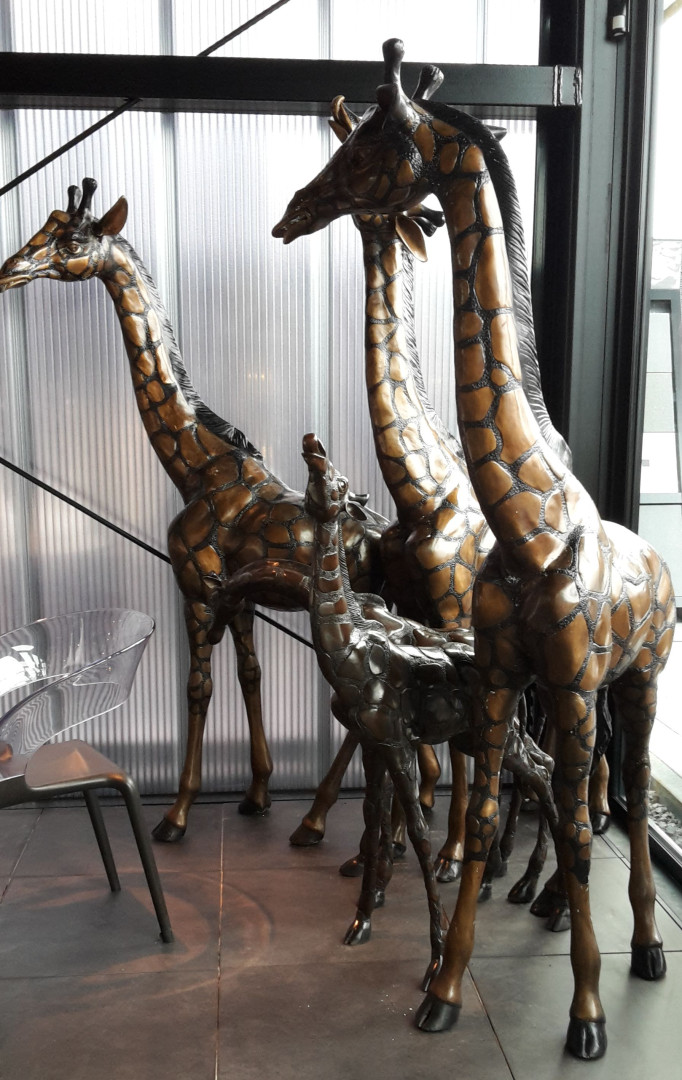 Fragiel Is aan het huilen Voorbereiding Beeld - Brons giraf groot ca. 200 cm | Wassink bestratingen